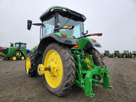 Image of John Deere 8R 340 equipment image 2