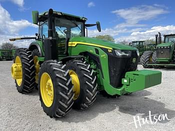 2022 John Deere 8R 340 Equipment Image0