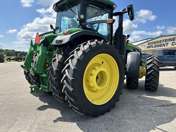 Image of John Deere 8R 340 equipment image 4