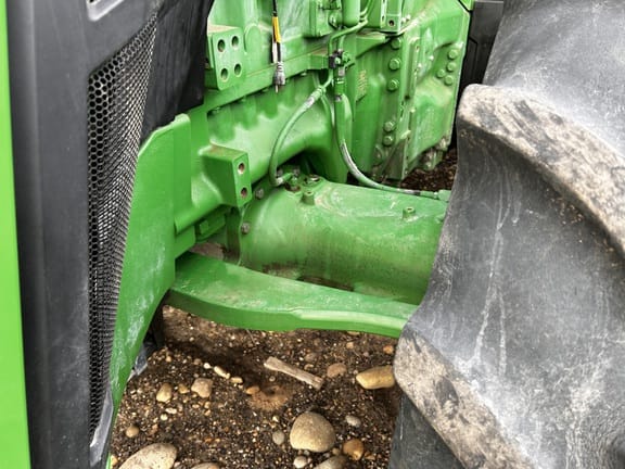 2022 John Deere 8R 340 Equipment Image0