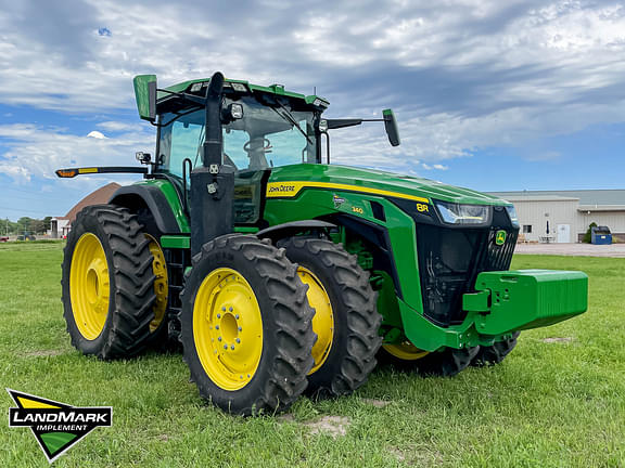 Image of John Deere 8R 340 equipment image 2