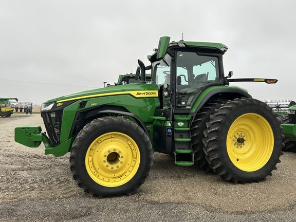 2022 John Deere 8R 340 Equipment Image0