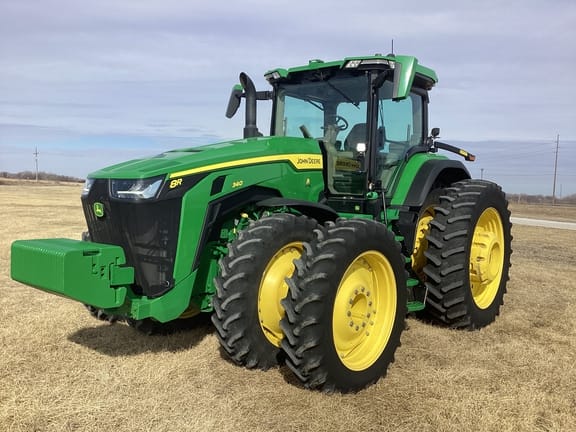 2022 John Deere 8R 340 Equipment Image0