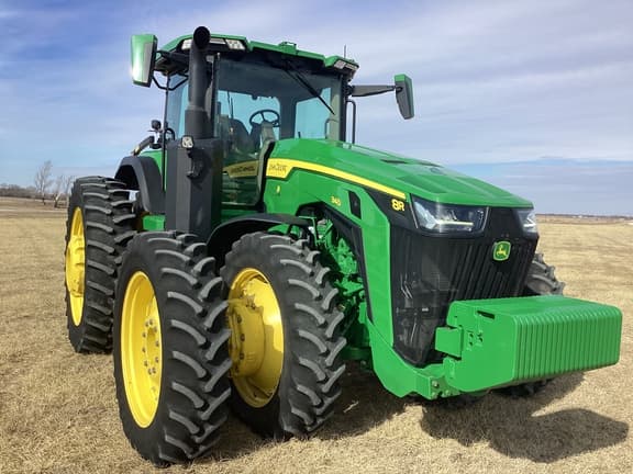 Image of John Deere 8R 340 equipment image 2