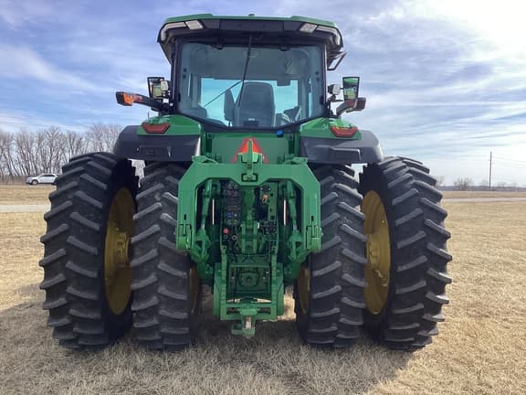 Image of John Deere 8R 340 equipment image 4