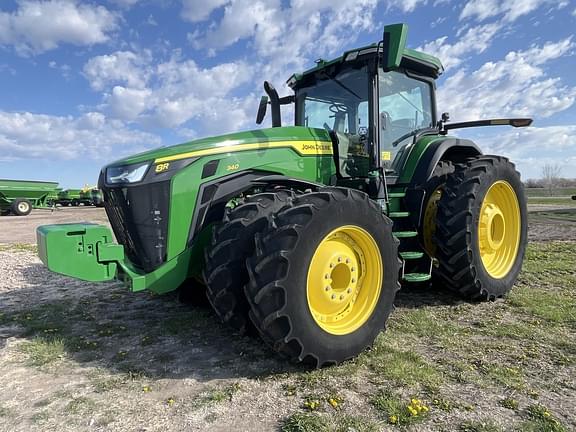 Image of John Deere 8R 340 equipment image 3
