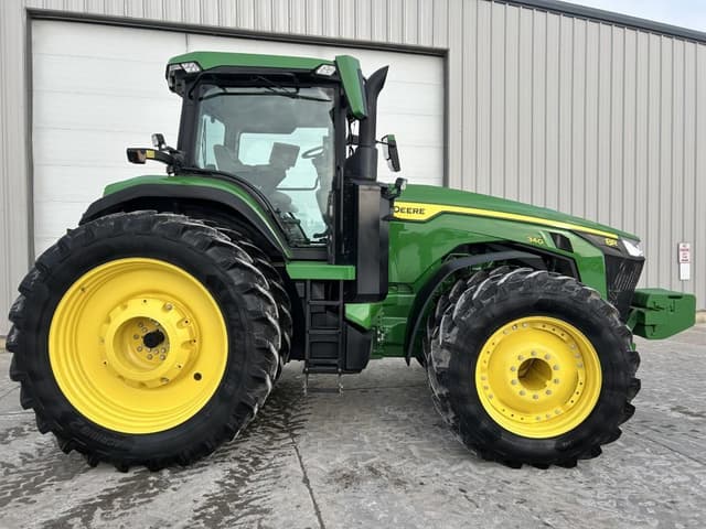 Image of John Deere 8R 340 equipment image 3