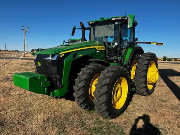 Image of John Deere 8R 340 equipment image 4