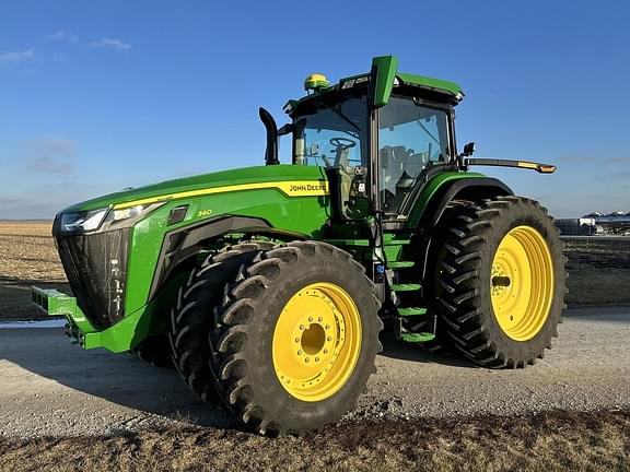 Image of John Deere 8R 340 equipment image 3