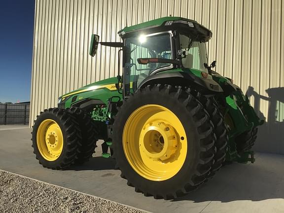 Image of John Deere 8R 340 equipment image 2