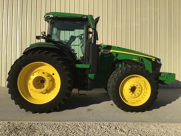 Image of John Deere 8R 340 equipment image 4