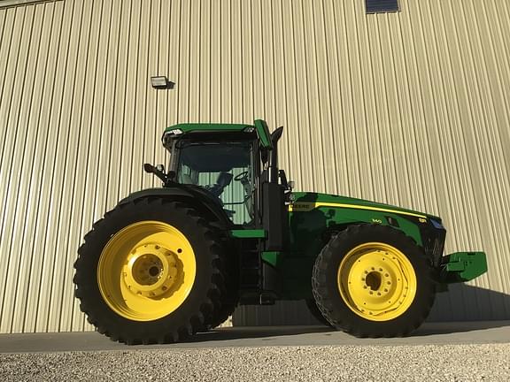 Image of John Deere 8R 340 equipment image 4