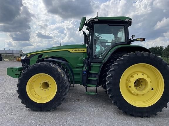 Image of John Deere 8R 340 equipment image 3