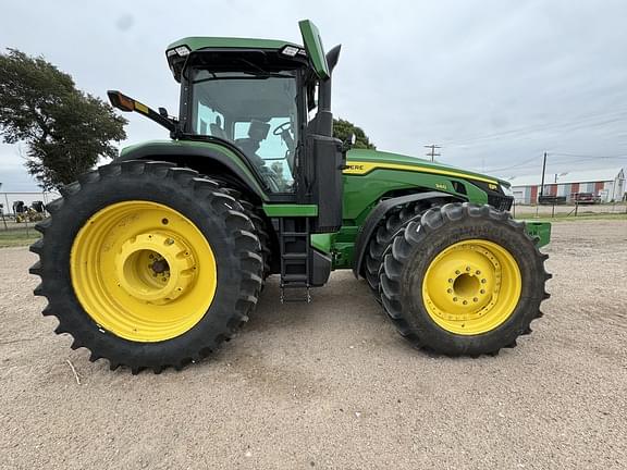 Image of John Deere 8R 340 Primary image