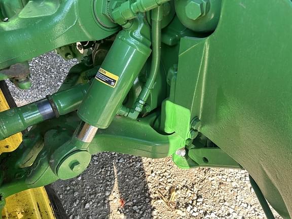 Image of John Deere 8R 340 equipment image 3