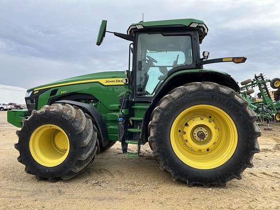 Image of John Deere 8R 340 equipment image 1