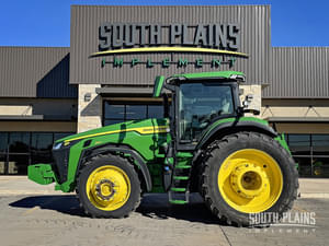 2022 John Deere 8R 340 Image