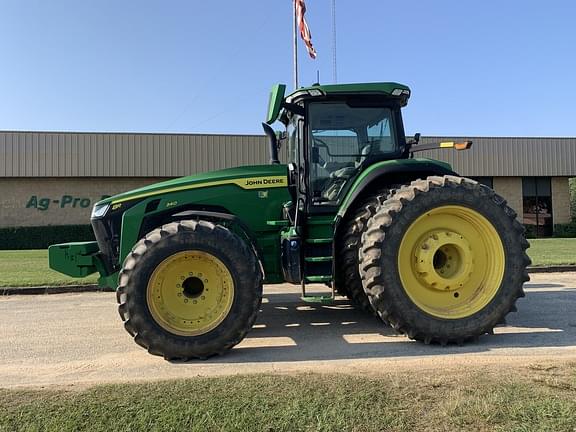 Image of John Deere 8R 340 equipment image 2