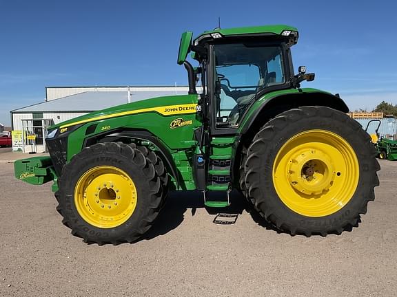 Image of John Deere 8R 340 equipment image 1