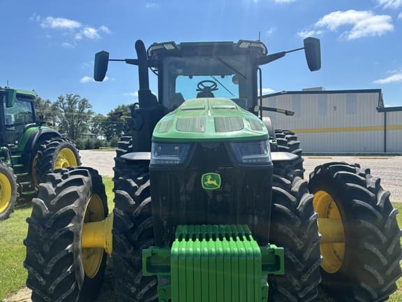 Image of John Deere 8R 340 equipment image 4