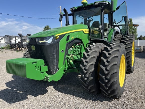 2022 John Deere 8R 340 Equipment Image0