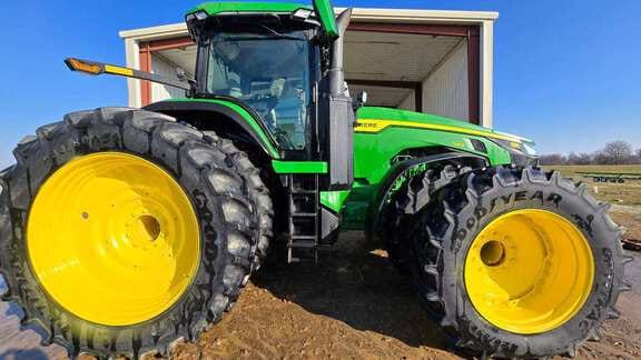 2022 John Deere 8R 340 Equipment Image0