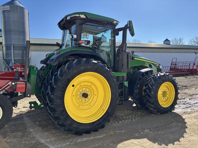 Image of John Deere 8R 340 equipment image 4