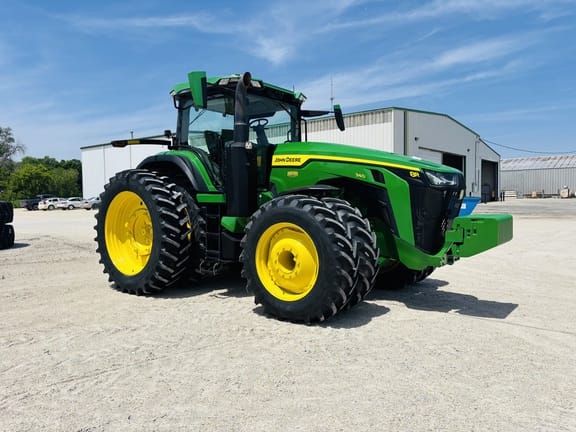 2022 John Deere 8R 340 Equipment Image0
