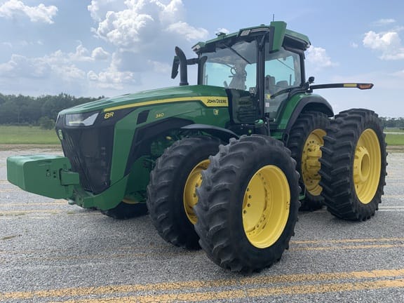 2022 John Deere 8R 340 Equipment Image0