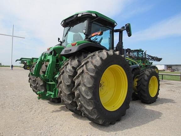 Image of John Deere 8R 340 equipment image 4