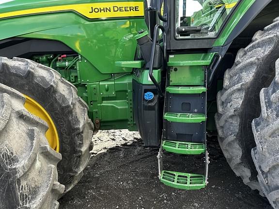 Image of John Deere 8R 340 equipment image 3