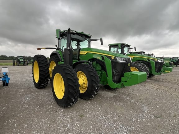 2022 John Deere 8R 340 Equipment Image0