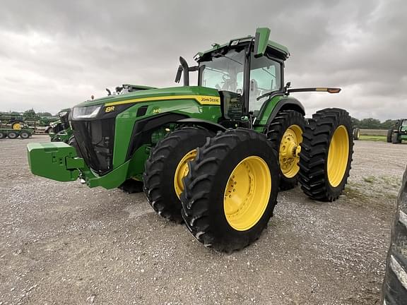 Image of John Deere 8R 340 equipment image 2