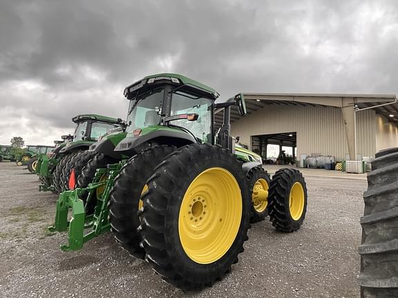 Image of John Deere 8R 340 equipment image 3