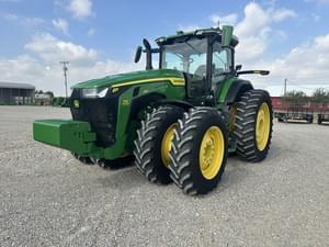 2022 John Deere 8R 340 Image