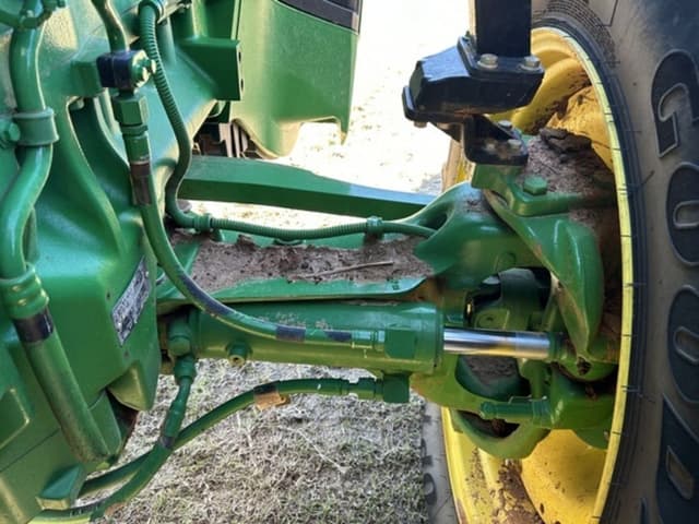 Image of John Deere 8R 340 equipment image 2