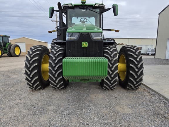 Image of John Deere 8R 340 equipment image 2