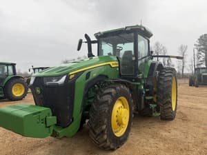 2022 John Deere 8R 340 Image