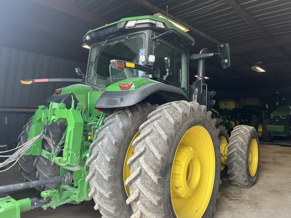 Image of John Deere 8R 340 equipment image 4