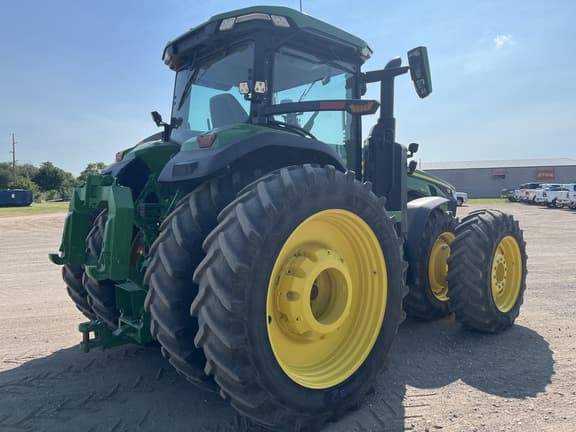 Image of John Deere 8R 340 equipment image 4