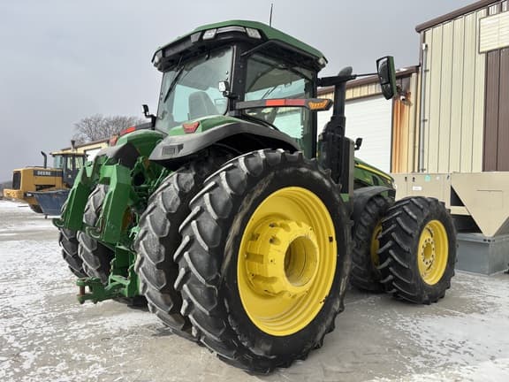 Image of John Deere 8R 340 equipment image 2