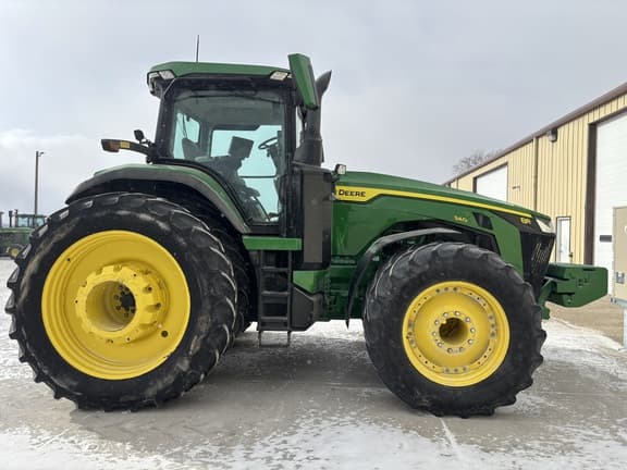 Image of John Deere 8R 340 equipment image 1
