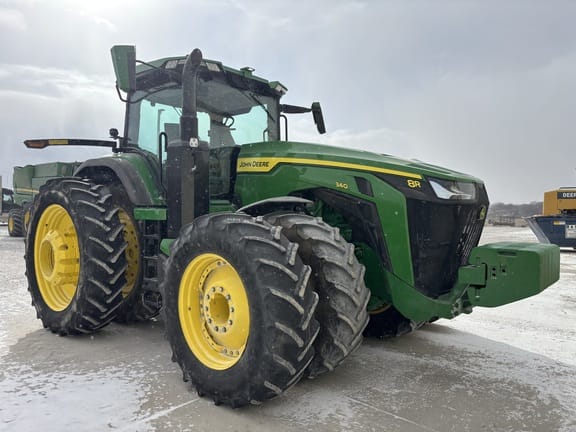 2022 John Deere 8R 340 Equipment Image0