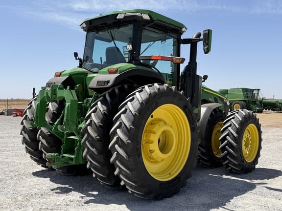 Image of John Deere 8R 340 equipment image 4