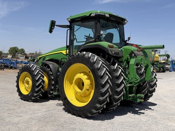 Image of John Deere 8R 340 equipment image 2