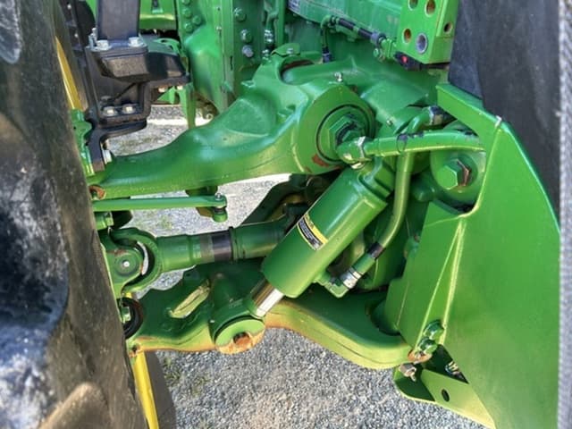 Image of John Deere 8R 340 equipment image 3