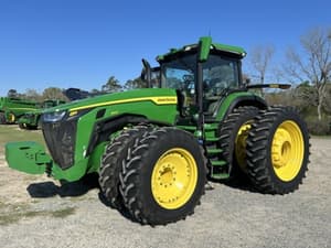 2022 John Deere 8R 340 Image