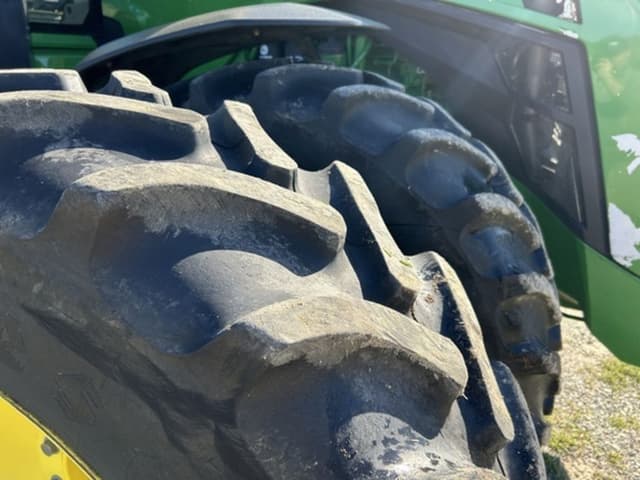 Image of John Deere 8R 340 equipment image 4