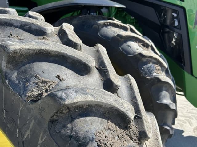 Image of John Deere 8R 340 equipment image 4