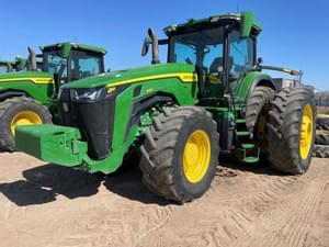 2022 John Deere 8R 340 Image